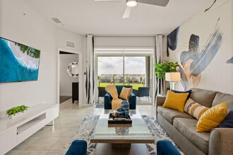 3121 Paradox Cir in Kissimmee, FL - Foto de edificio - Building Photo