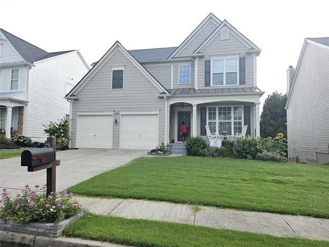 property at 3665 Moor Pointe Dr