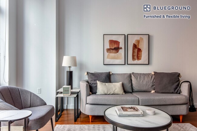 1600 Broadway in New York, NY - Building Photo - Building Photo