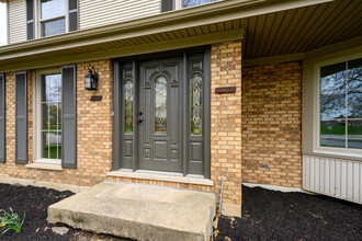 1072 S Naper Blvd in Naperville, IL - Building Photo - Building Photo