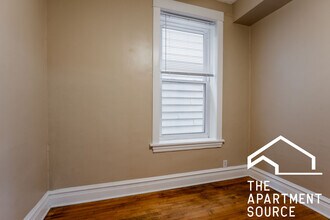 2614 N Springfield Ave in Chicago, IL - Building Photo - Building Photo