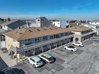 979 Oceanfront in Long Beach, NY - Building Photo - Building Photo