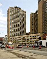 32 St Clair Pl in New York, NY - Building Photo