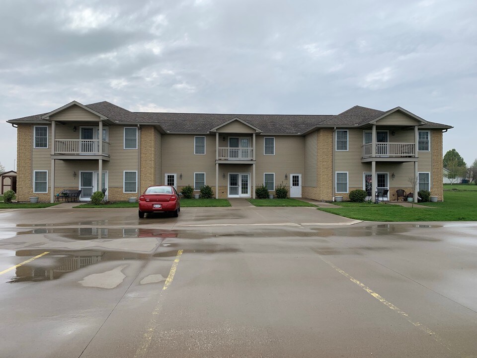 575 N Cartwright St in Pleasant Plains, IL - Building Photo