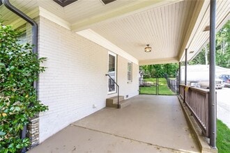 81 Hill St SE in Marietta, GA - Foto de edificio - Building Photo