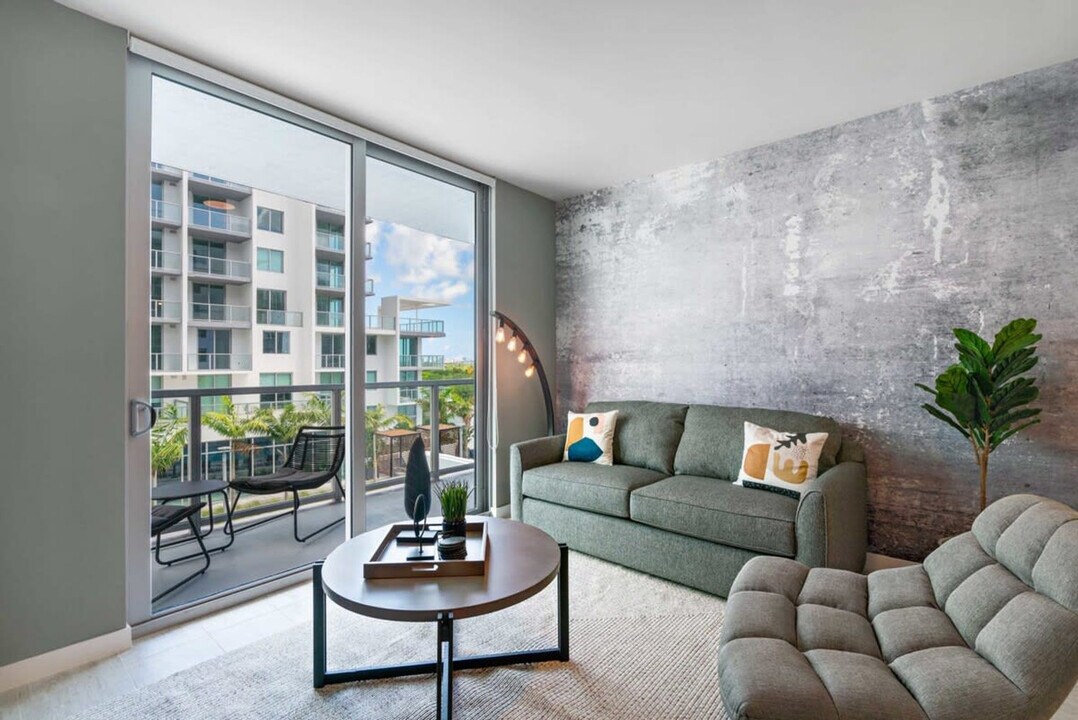3900 Biscayne Blvd in Miami, FL - Building Photo