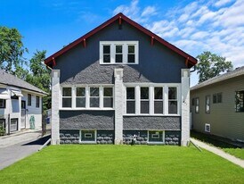 811 S 7th Ave in Maywood, IL - Building Photo