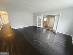 4005 Blackpool Rd in Rockville, MD - Building Photo - Building Photo