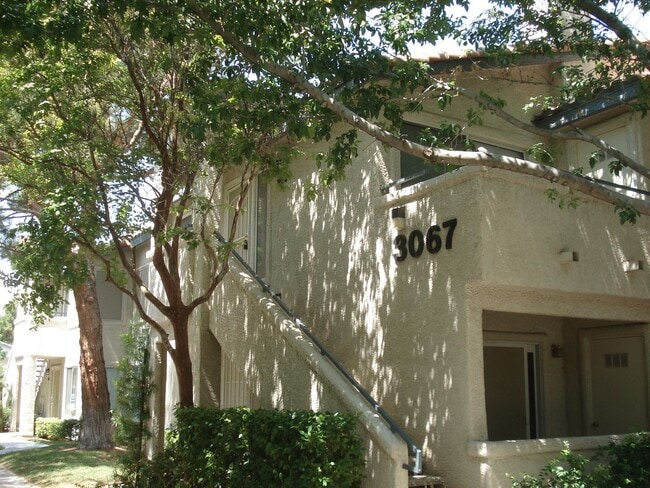 property at 3067 Key Largo Dr