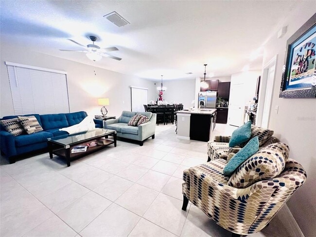 2170 Shining Azul Wy in Lutz, FL - Foto de edificio - Building Photo