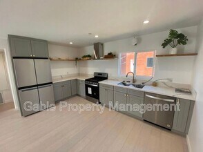 2320 Fernleaf St in Los Angeles, CA - Building Photo - Building Photo