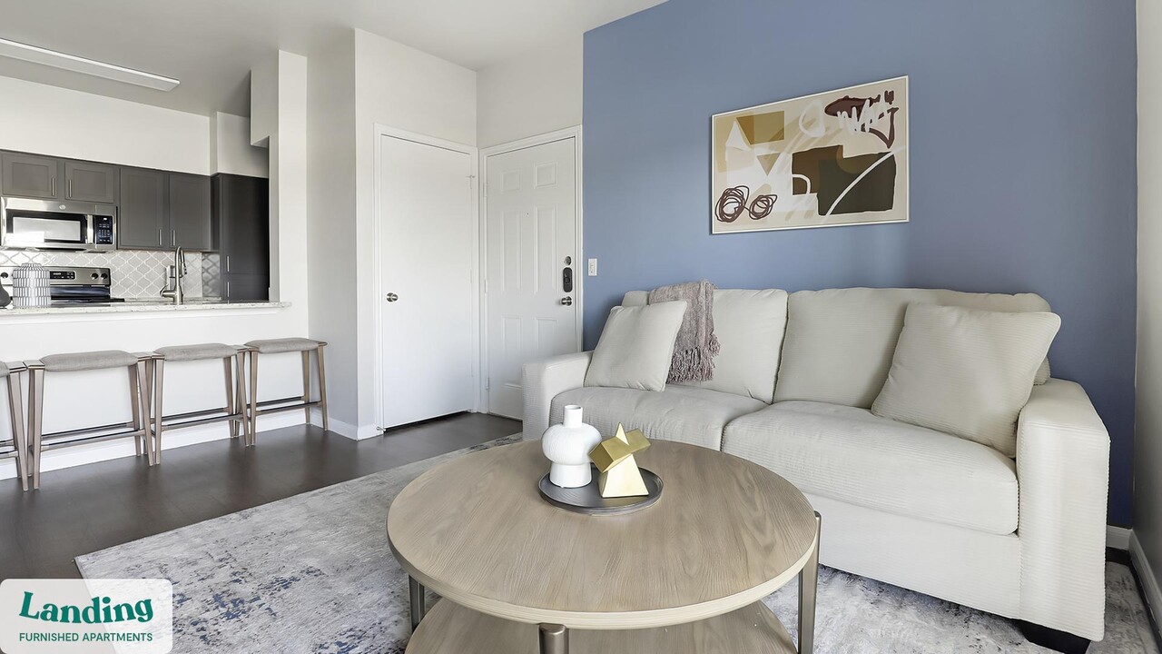 11022 Culebra Rd in San Antonio, TX - Foto de edificio