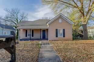 678 N Liberty St in Spartanburg, SC - Building Photo