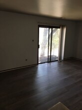 8700 S 81st Ave-Unit -2N in Hickory Hills, IL - Building Photo - Building Photo