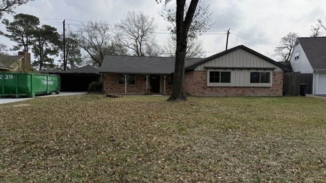 property at 1906 Shadow Bend Dr