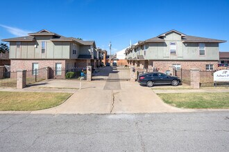 Asbury Place in Bethany, OK - Building Photo - Building Photo