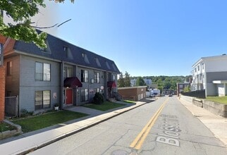 37 Blossom St in Fitchburg, MA - Building Photo - Building Photo