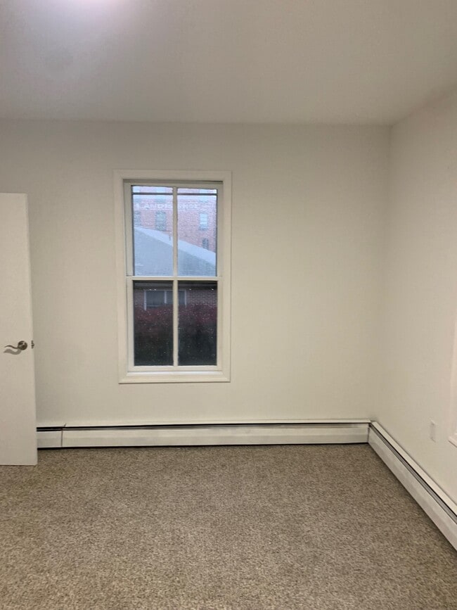 property at 1 E Broad St