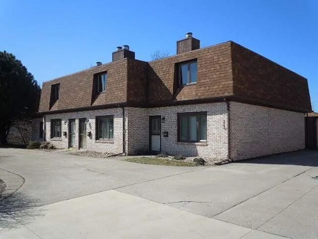 property at 323 S Towanda Ave