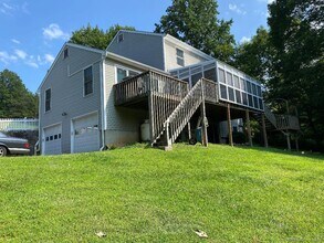35 Cedar Vale Dr in New Milford, CT - Building Photo - Building Photo