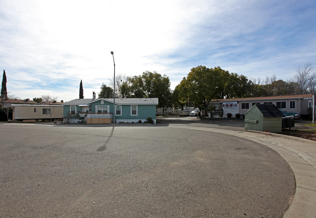 10288 McCracken Dr in Rancho Cordova, CA - Foto de edificio - Building Photo