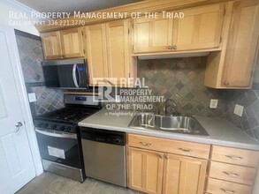 2821 Tully Square in Winston-Salem, NC - Building Photo - Building Photo