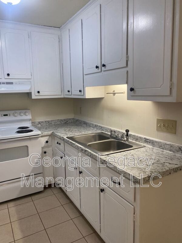 272 Lawrenceville St in Jefferson, GA - Building Photo - Building Photo