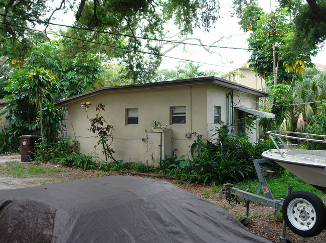 1701 SW 25th St in Fort Lauderdale, FL - Building Photo - Building Photo