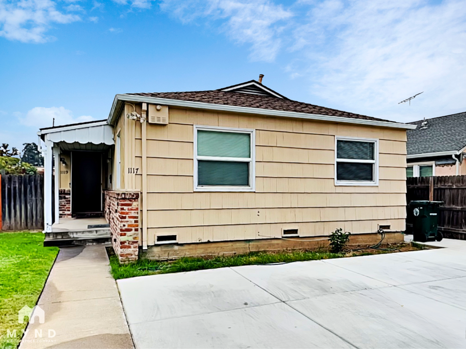 1119 64th St in Sacramento, CA - Building Photo