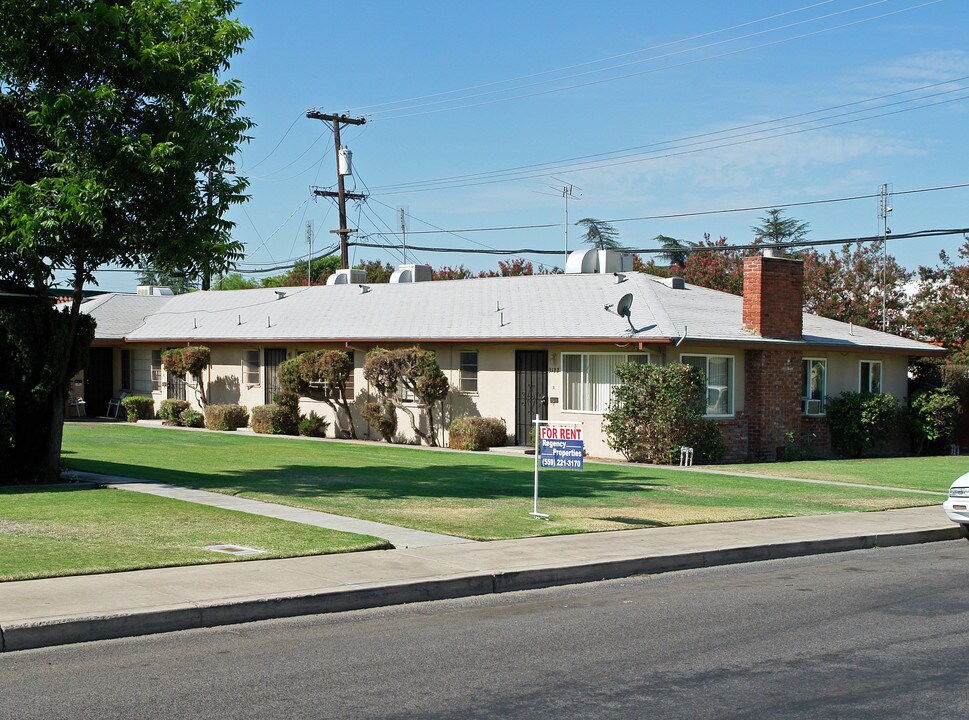 3132 E Normal Ave in Fresno, CA - Foto de edificio