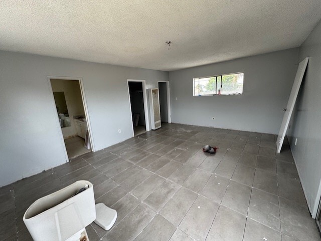 12717 Cranbrook Ave in Hawthorne, CA - Building Photo - Building Photo