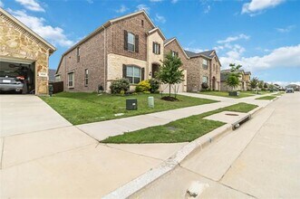 1724 Eworth Dr in Little Elm, TX - Building Photo - Building Photo