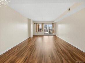 975 N Lincoln St, Unit 5E in Denver, CO - Foto de edificio - Building Photo