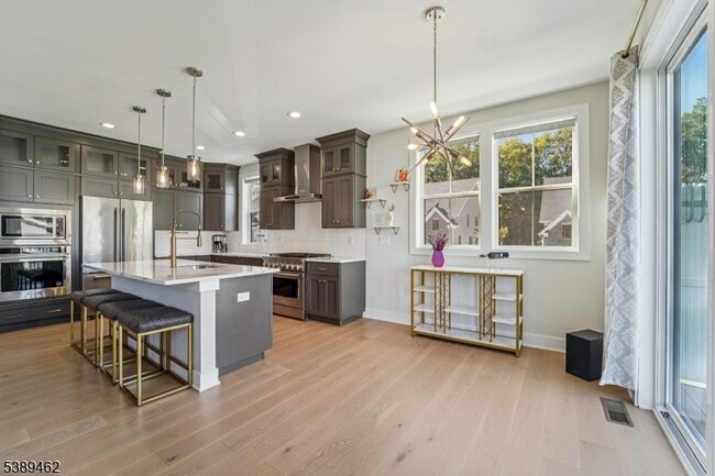 2 Lawrence Ln in Denville, NJ - Building Photo - Building Photo