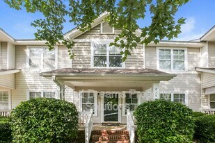 8326 Brickle Ln in Huntersville, NC - Building Photo