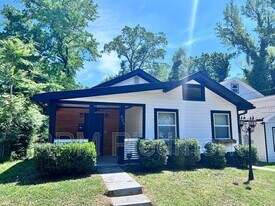 334 Dargan Pl SW in Atlanta, GA - Building Photo