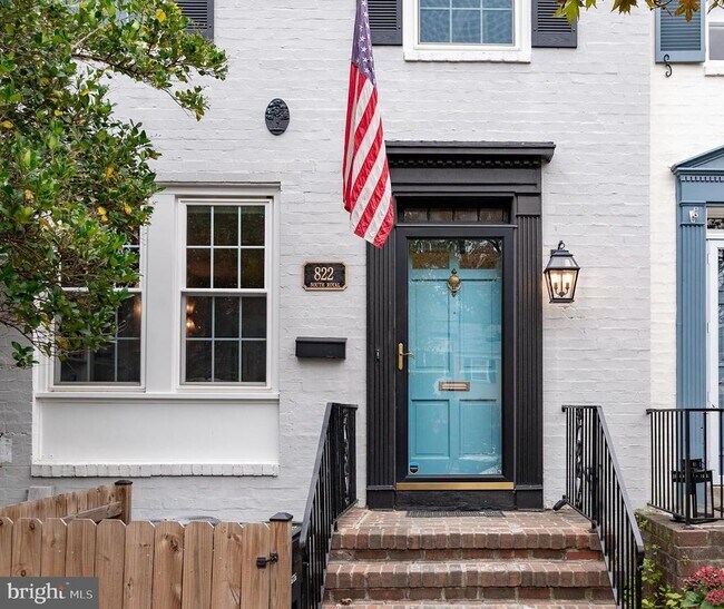 822 S Royal St in Alexandria, VA - Building Photo - Building Photo