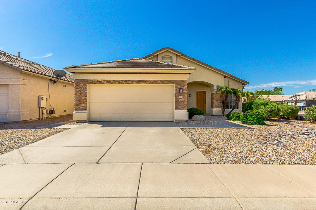 4605 E Mountain Vista Dr in Phoenix, AZ - Building Photo