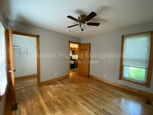 725 W Vine St in Kalamazoo, MI - Building Photo - Building Photo