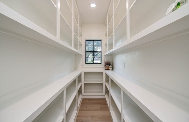 property at 116 Laughlin Rd