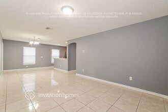2413 Ruddenstone Way in Kissimmee, FL - Foto de edificio - Building Photo