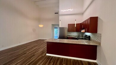 2425 NW 55th Terrace in Lauderhill, FL - Building Photo - Building Photo