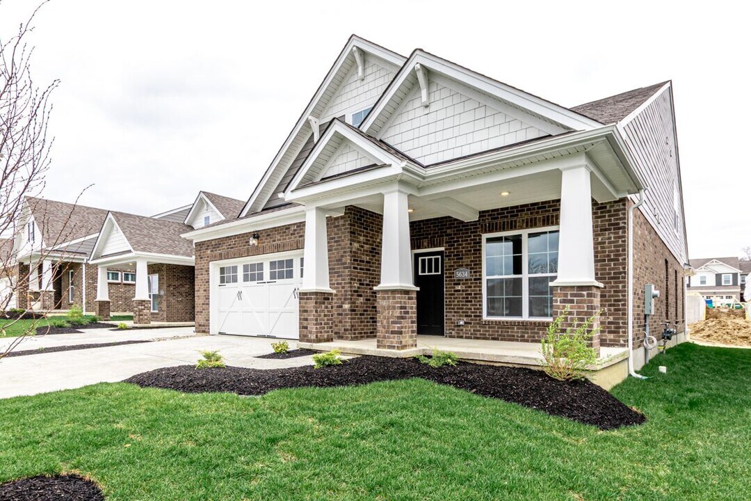 5634 Callaway Dr in Liberty Township, OH - Building Photo