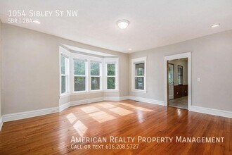 1054 Sibley St NW in Grand Rapids, MI - Building Photo - Building Photo