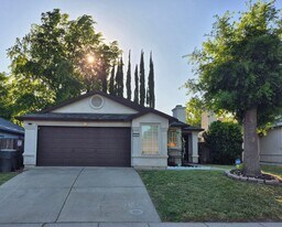 8544 Travary Way in Antelope, CA - Building Photo