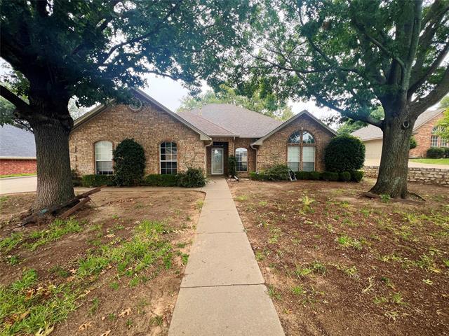 property at 912 Jonathan Ct