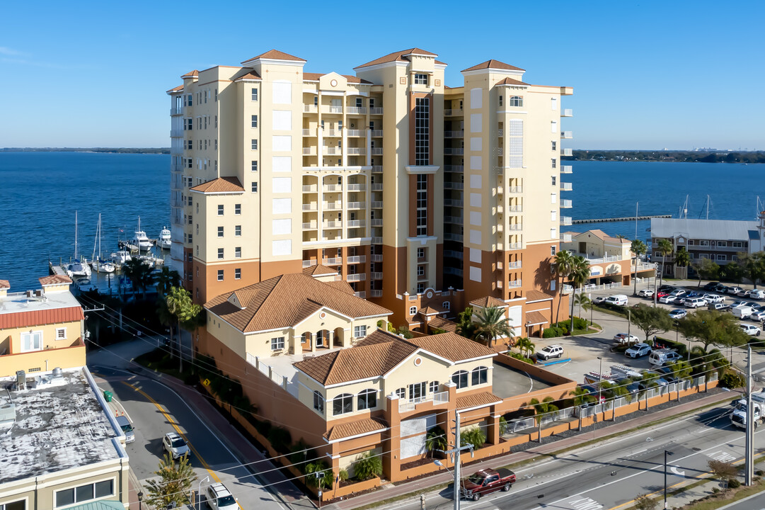 Whitley Bay in Cocoa, FL - Building Photo