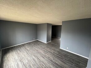 1911 E Fairchild St in Danville, IL - Building Photo - Building Photo