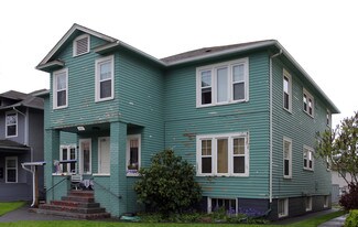 2406 Hoyt Ave in Everett, WA - Building Photo