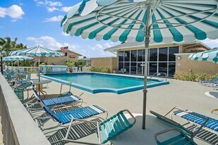 2222 NE 1st Way, Unit 204 in Boynton Beach, FL - Building Photo